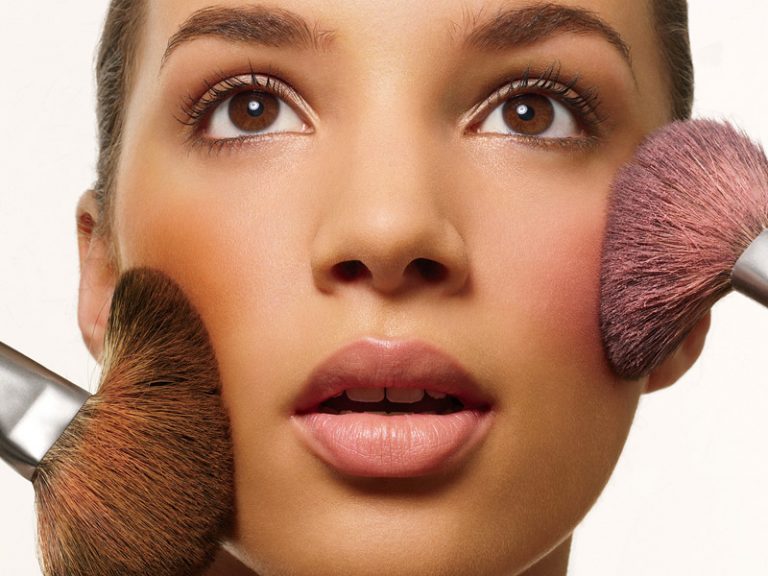 Как наносить макияж для эффекта чистой и свежей кожи
 Как Наносить Макияж