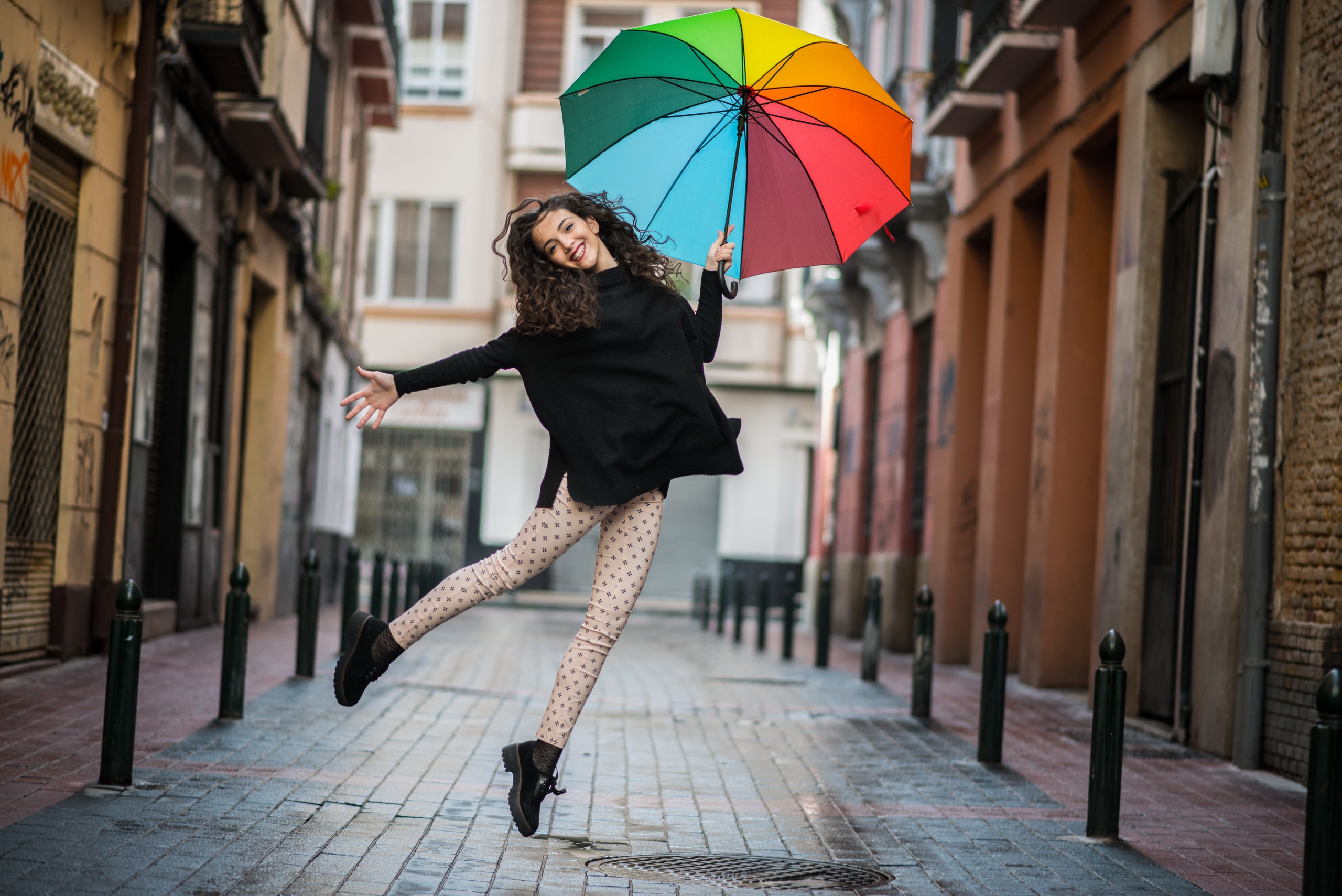 Выбираем зонт: как определиться с моделью и носить его элегантно