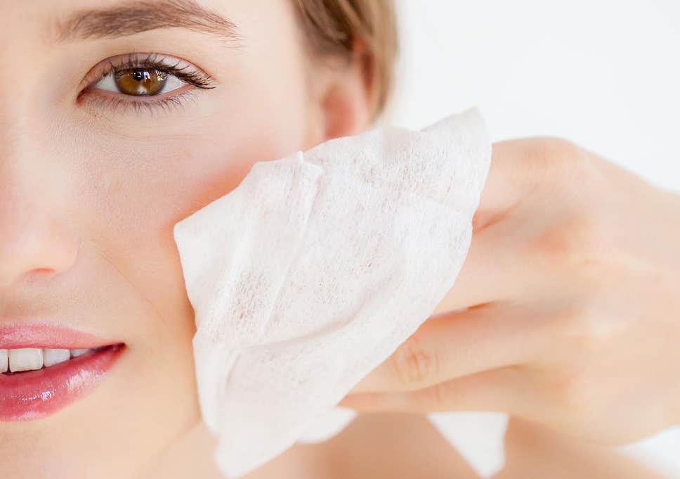 7 ежедневных действий, которыми мы травмируем свою кожу