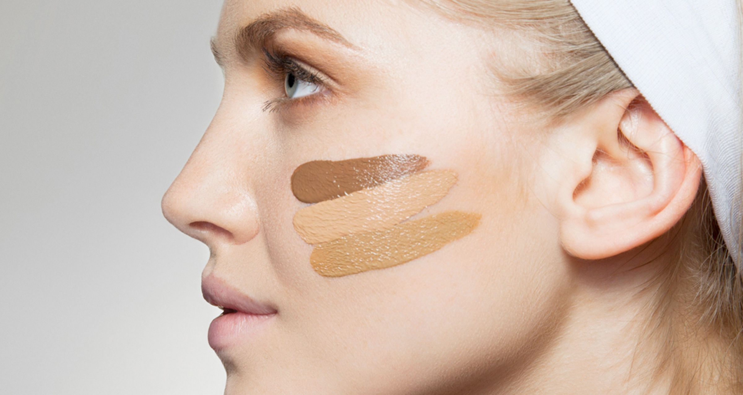 Какие частые ошибки в макияже подчёркивают несовершенства кожи
