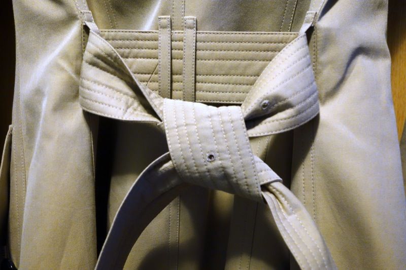 5 способов завязать пояс на пальто и тренче без классического узла