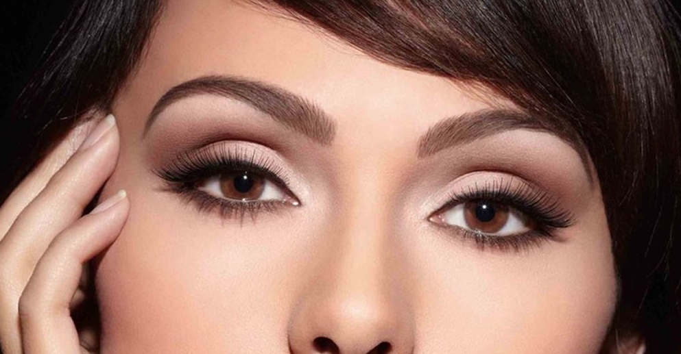 5 потрясающих идей для макияжа, которые пойдут обладательницам карих глаз