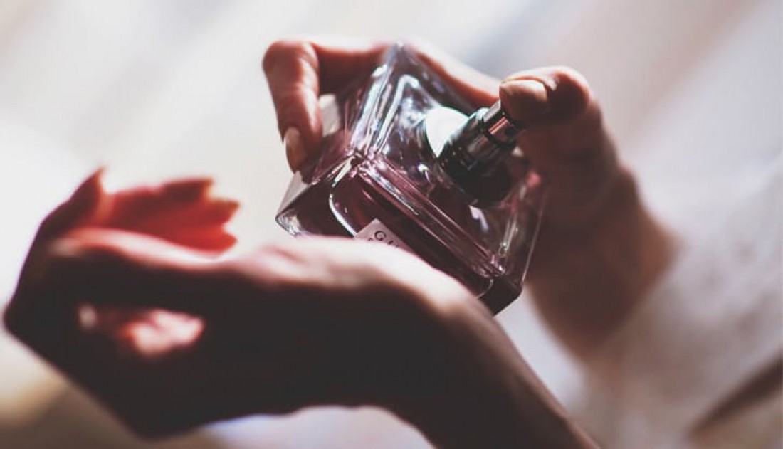 3 частые ошибки, которые многие совершают при нанесении парфюма